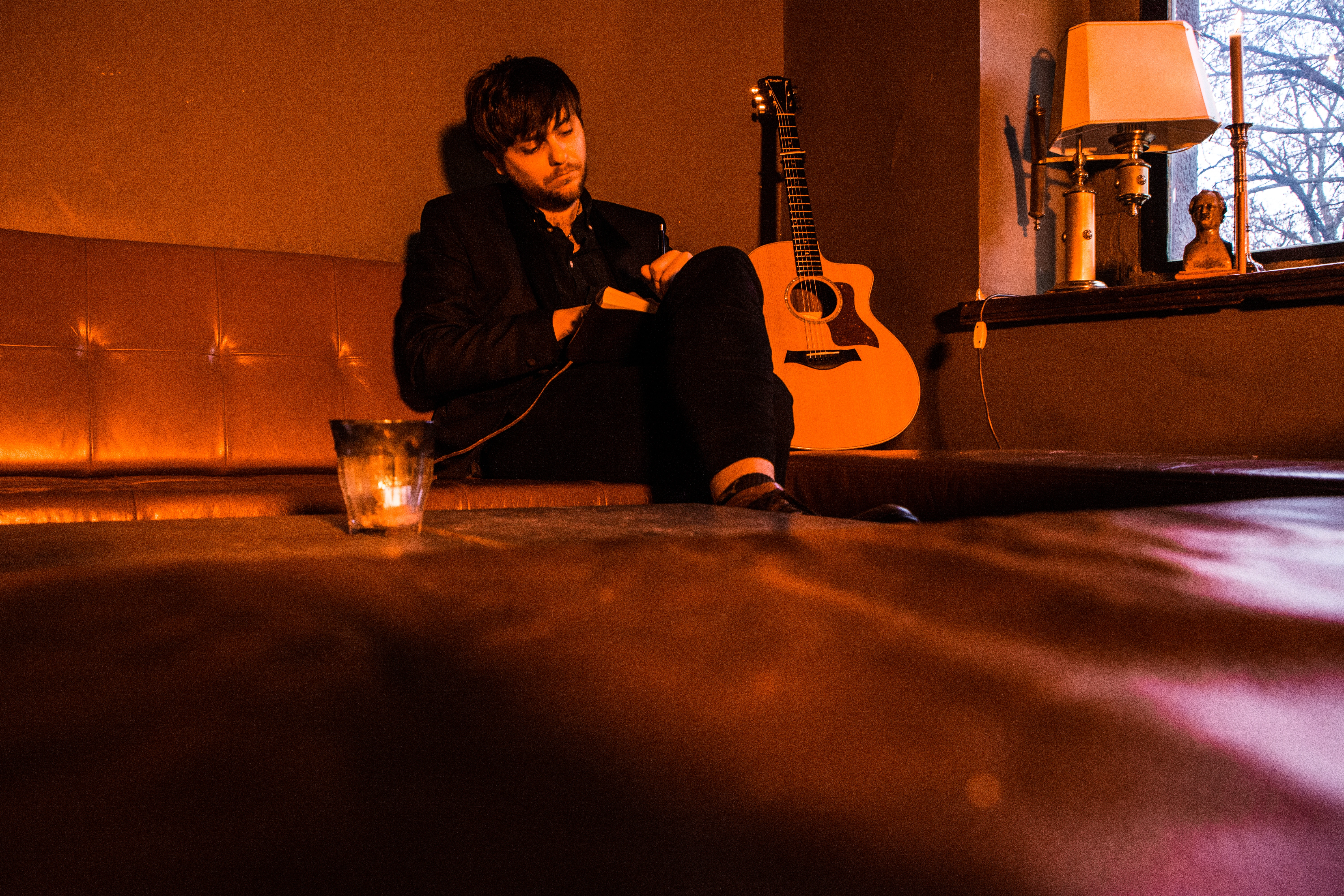 Singer/Songwriter Chris Heron Alois